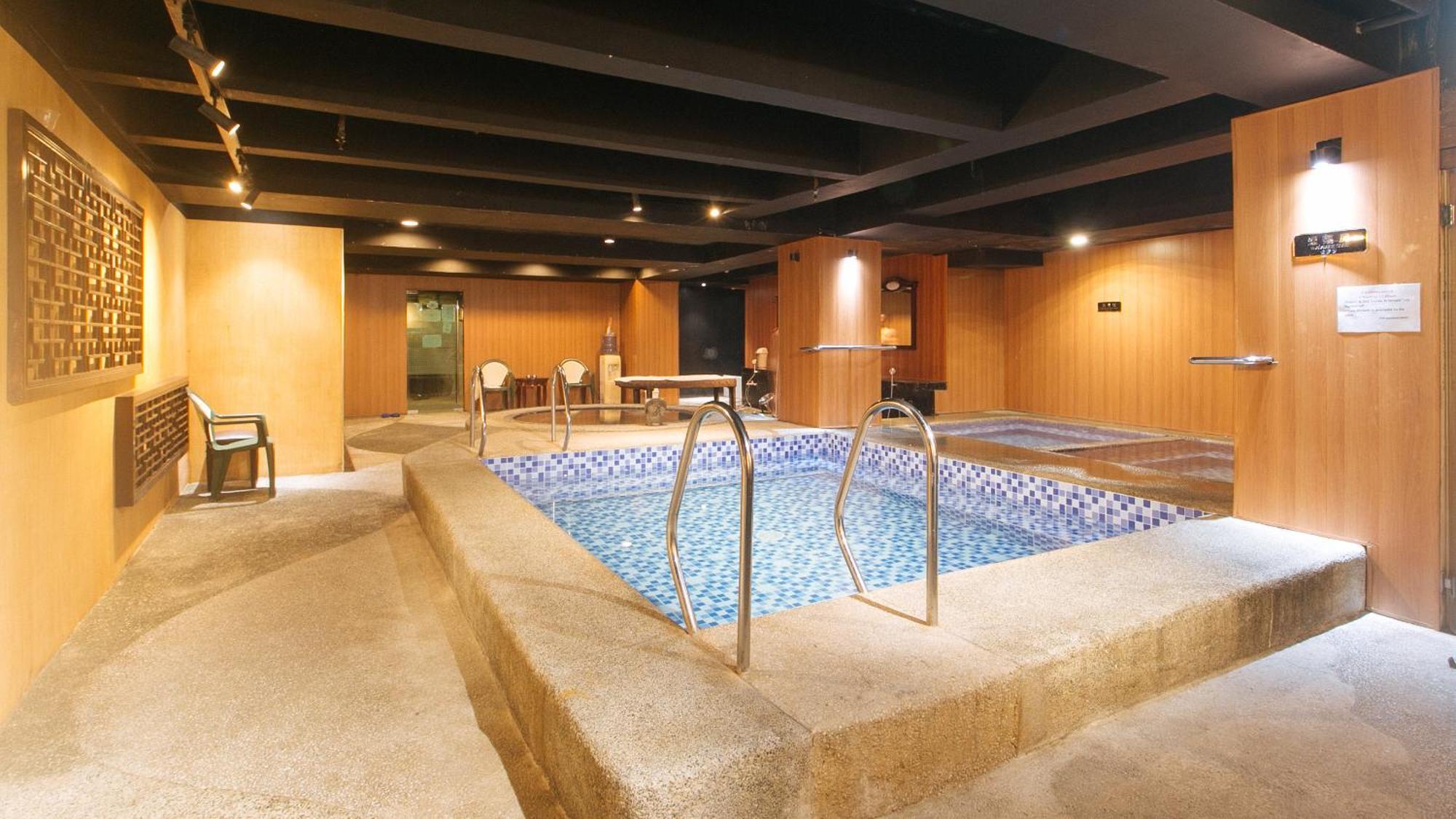 Reddoorz Premium At Jjimjbang Hotel Spa Manila Exterior photo