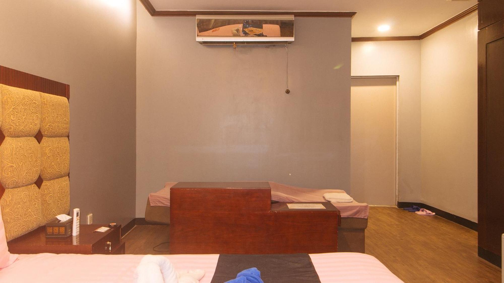 Reddoorz Premium At Jjimjbang Hotel Spa Manila Room photo